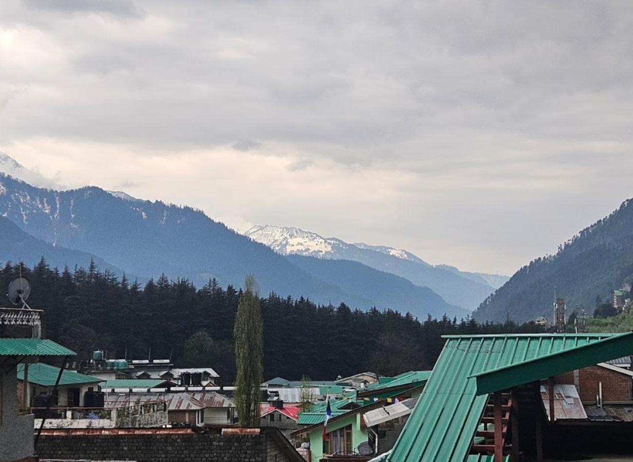 Hotel Premier Mall Road Manali 外观 照片